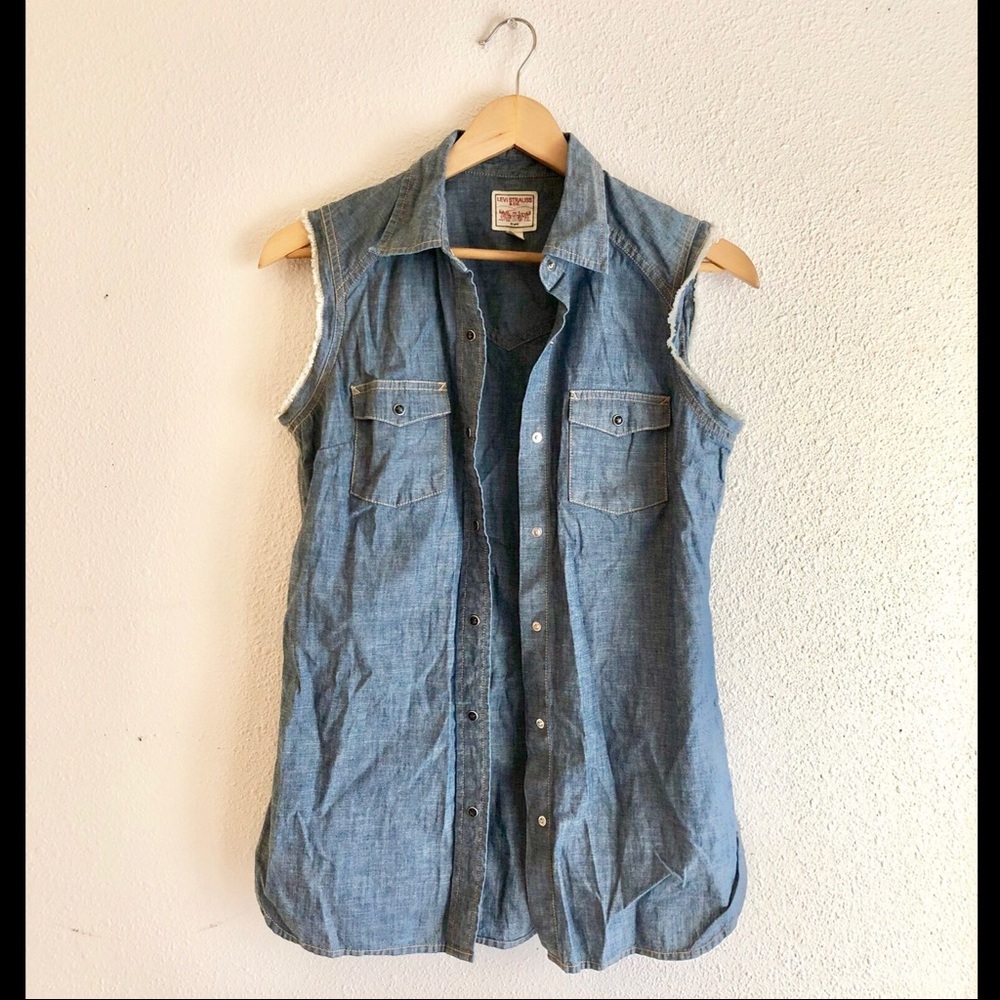 Levi’s Jean Vest